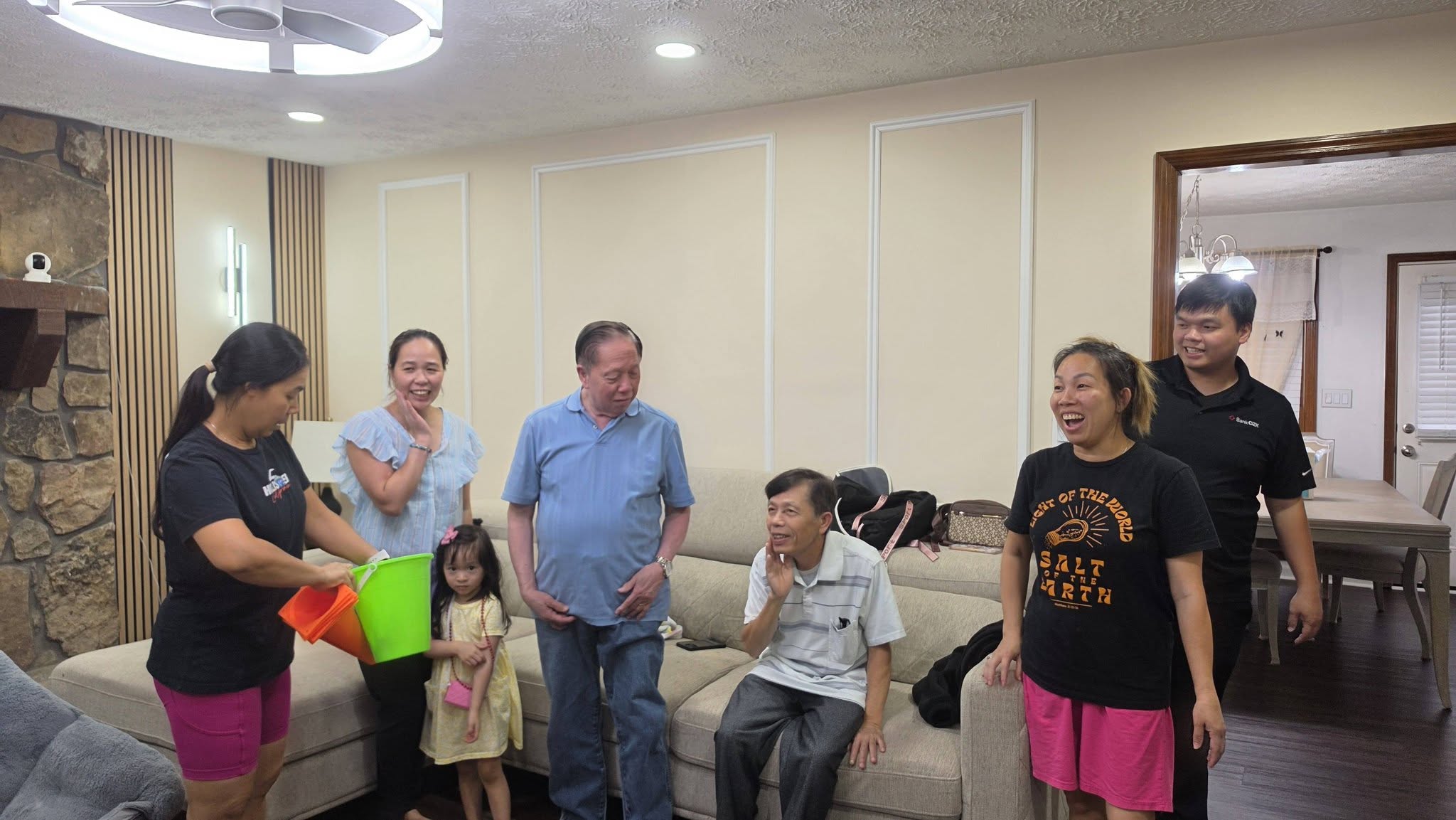 Các thành viên Tổ Tế Bào Cobb County cùng sinh hoạt